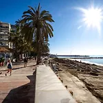 Marbella Banus Suites - Marbella Beach Front Suite Apartment